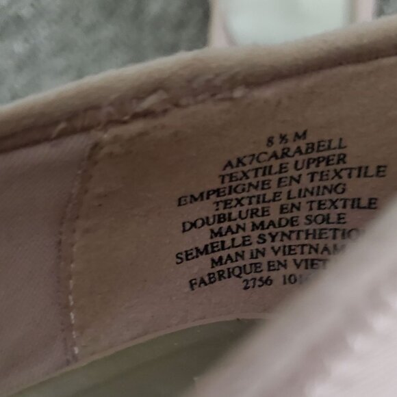 Blush pink low heels 8 1/2 Anne Klein - Picture 6 of 6